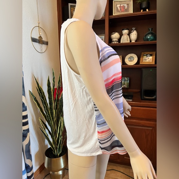 ELLE Multi-Colored Striped Tank Size Large - Picture 3 of 9